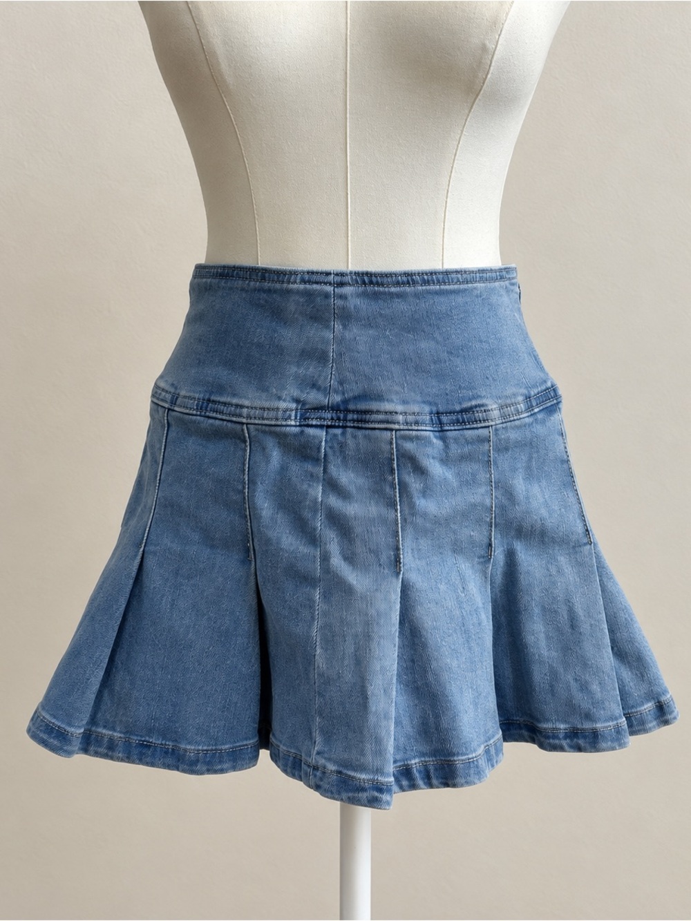 NWT BDG Urban Outfitters Pleated Denim Mini Skirt M Y2K Side Zip